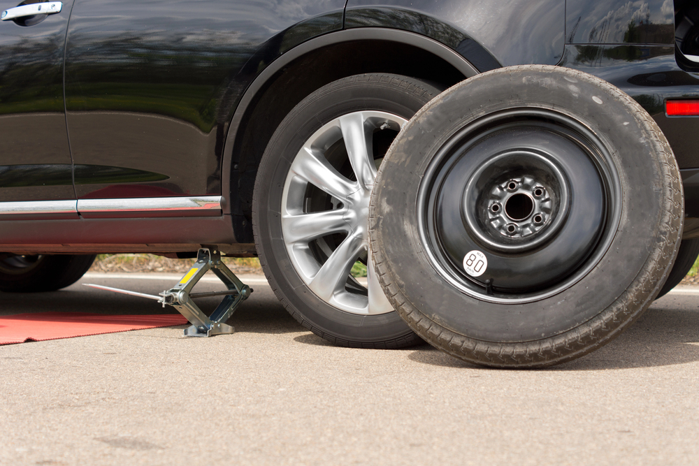 How to Change a Flat Tire - carvalid.com How to Change a Flat Tire